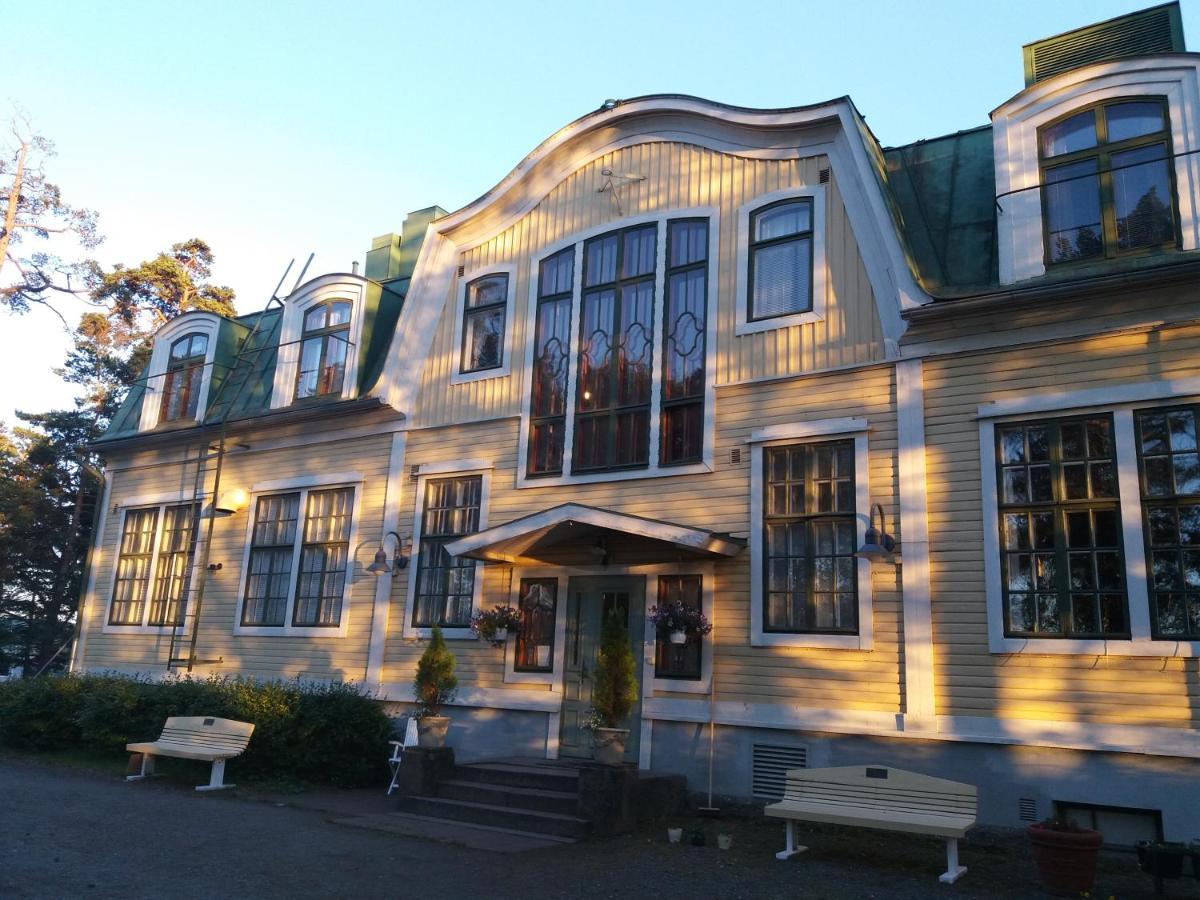 Maentyluodon Hotelli Pori Buitenkant foto