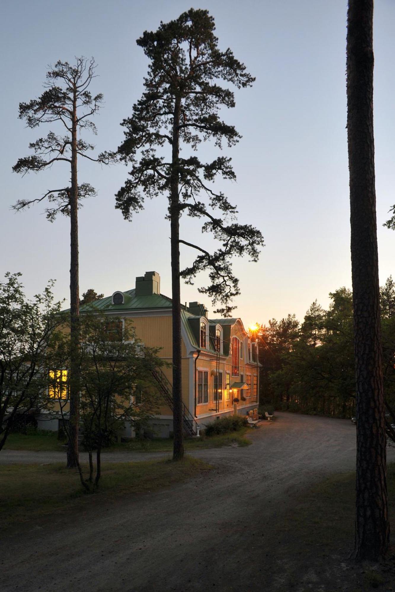 Maentyluodon Hotelli Pori Buitenkant foto