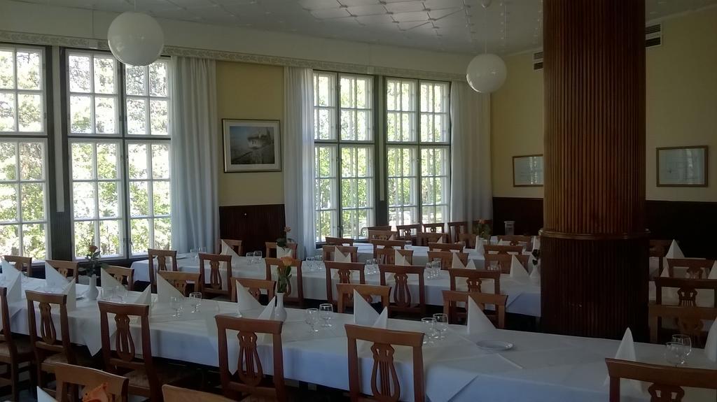 Maentyluodon Hotelli Pori Buitenkant foto