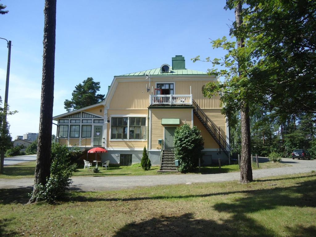 Maentyluodon Hotelli Pori Buitenkant foto